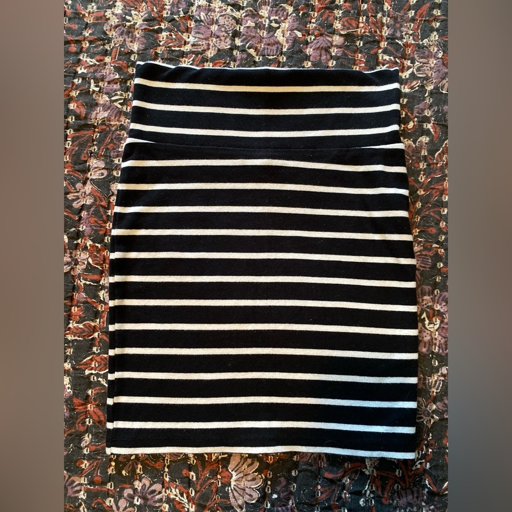 Bodycon mini skirt striped